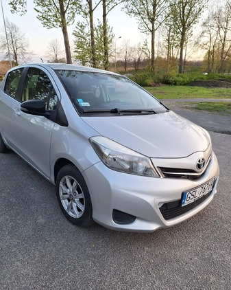 Toyota Yaris cena 23000 przebieg: 194657, rok produkcji 2012 z Złotów małe 29